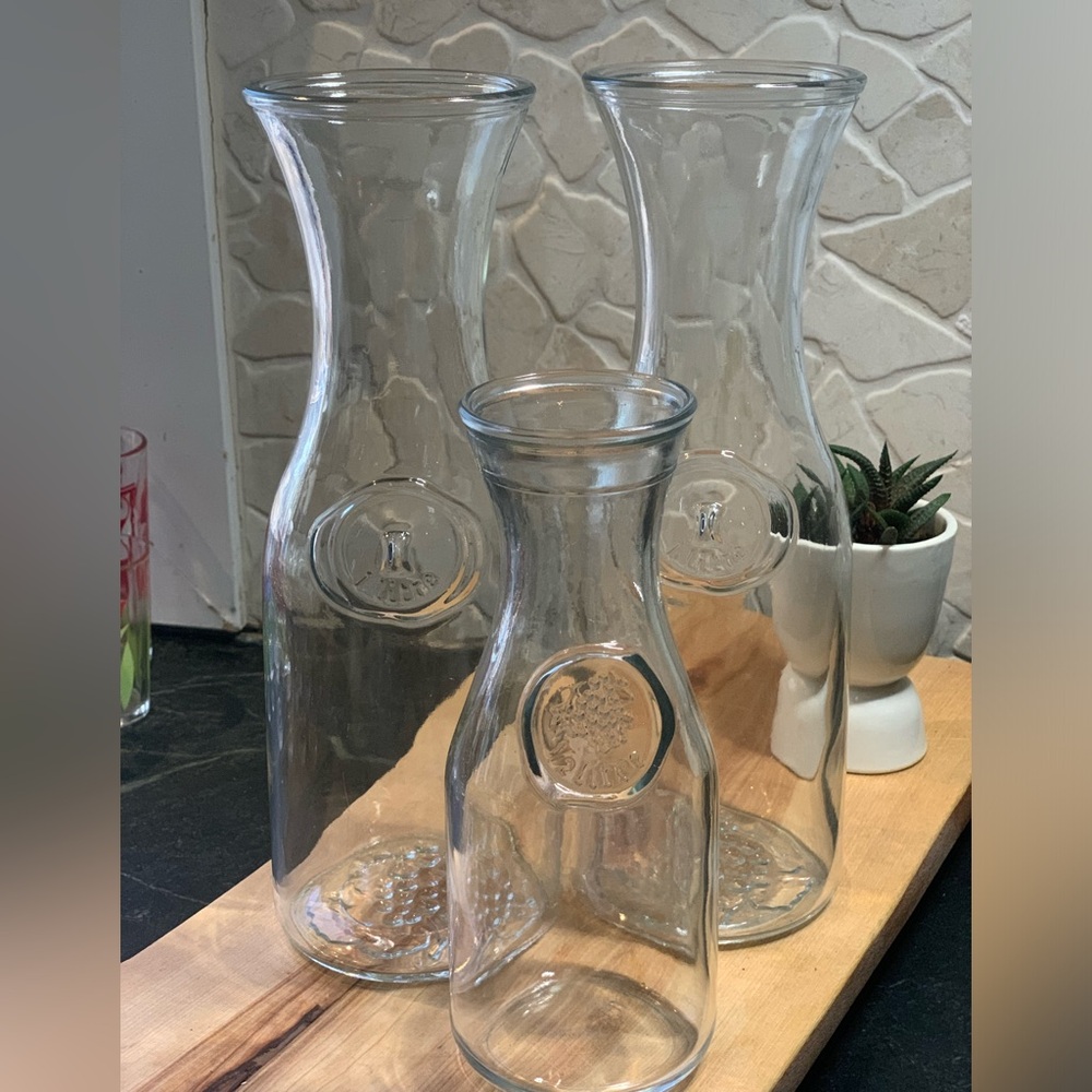 VINTAGE WINE CARAFES | Set of 3